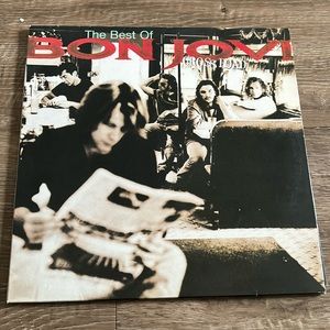 Record player vinyl: the best of bon jovi cross road